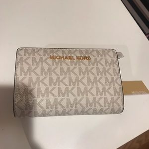 New with tag- cute MK Wallet